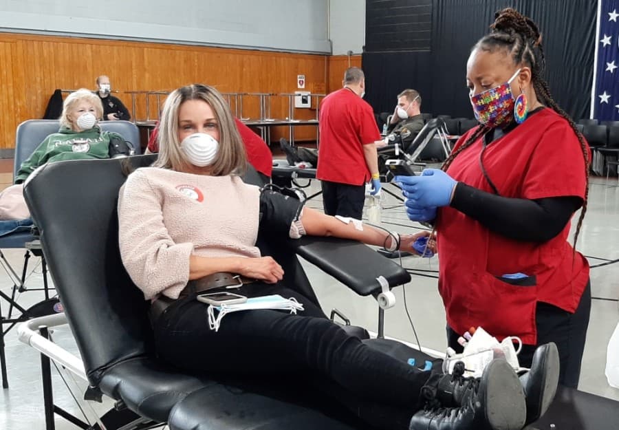 Red Cross offers incentives for blood donations in Dallas-Fort Worth area