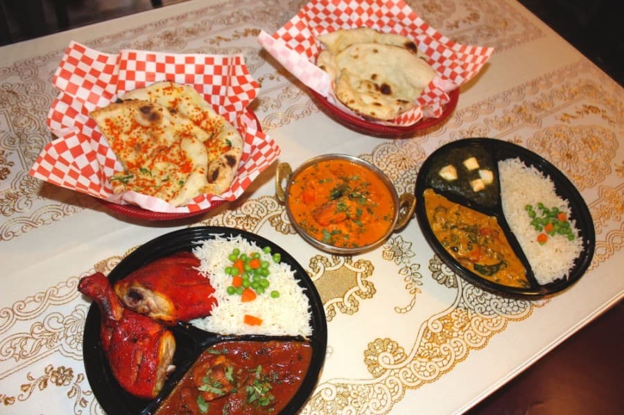 The restaurant serves Punjabi cuisine, which includes naan, curries and tandoori cooked meats. (Olivia Lueckemeyer/Community Impact Newspaper)