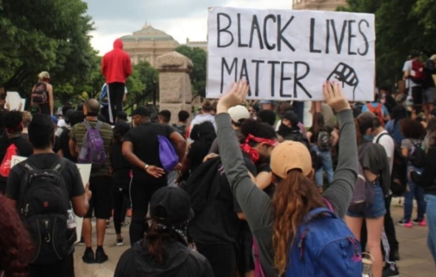Round Rock, Pflugerville residents to hold in-person protests, virtual vigils honoring George Floyd