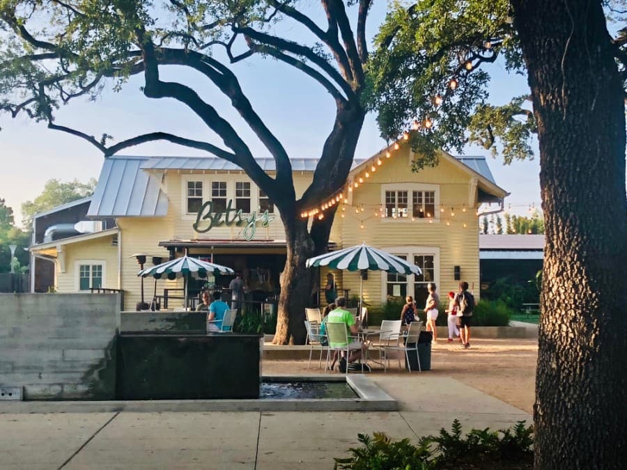 Evelyn’s Park director to step down June 30