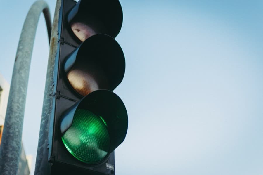 Mason Road, Colonial Parkway intersection receives new traffic light