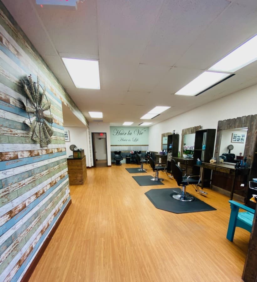 Hair La Vie' Hair Salon now open in Magnolia