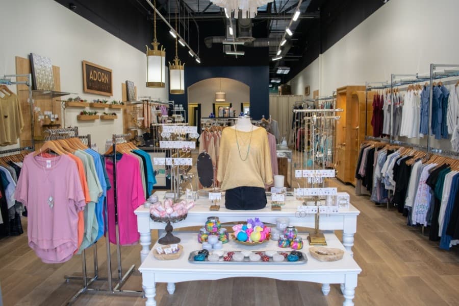 Adorn Boutique celebrates opening of new West Lake Hills location