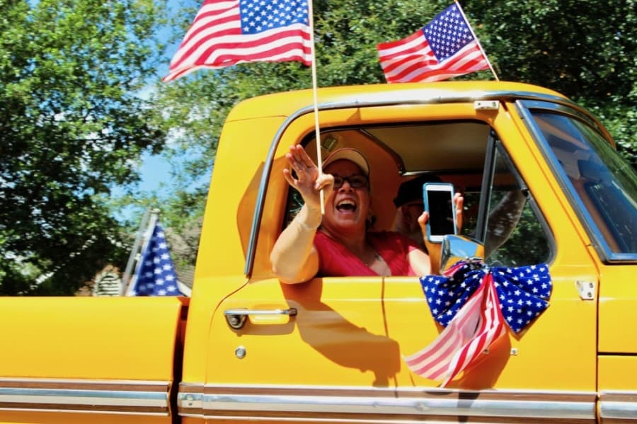 American flags were displayed in honor of Sanchez's decades of military service. 