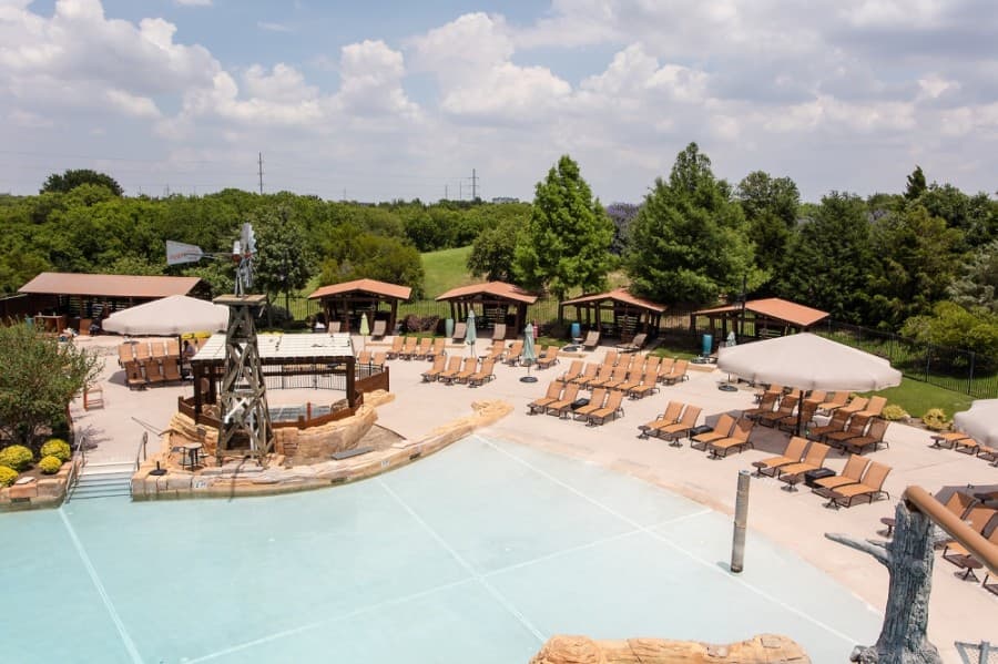 Gaylord Texan Resort in Grapevine reopens after filing more than 1,400 layoffs