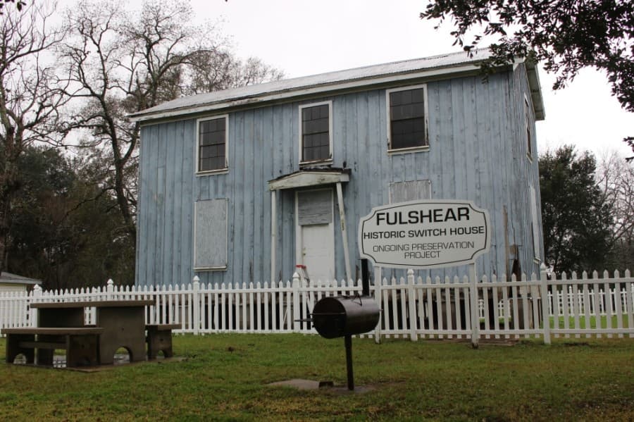 Fulshear City Council extends time for community to save historical Section House