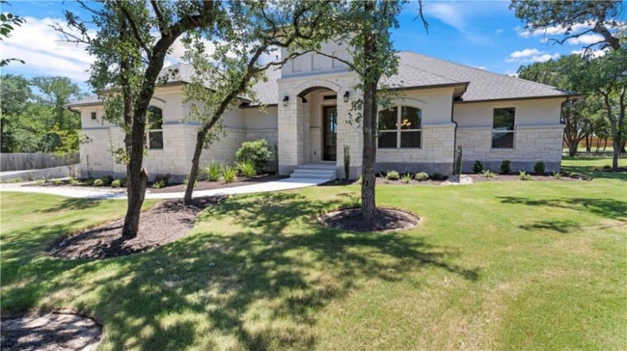 203 W. Red Bud Meadow Court
3/3 2,636 sq ft
Sold for $464,999 on January 29