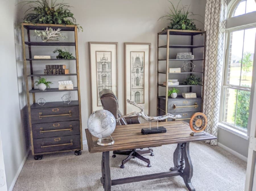A study is near the front of the house. (Jake Magee/Community Impact Newspaper)
