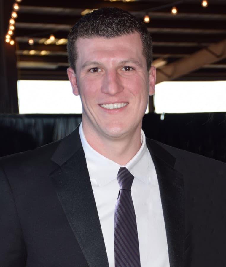New Sport Clips Haircuts CEO to succeed founder