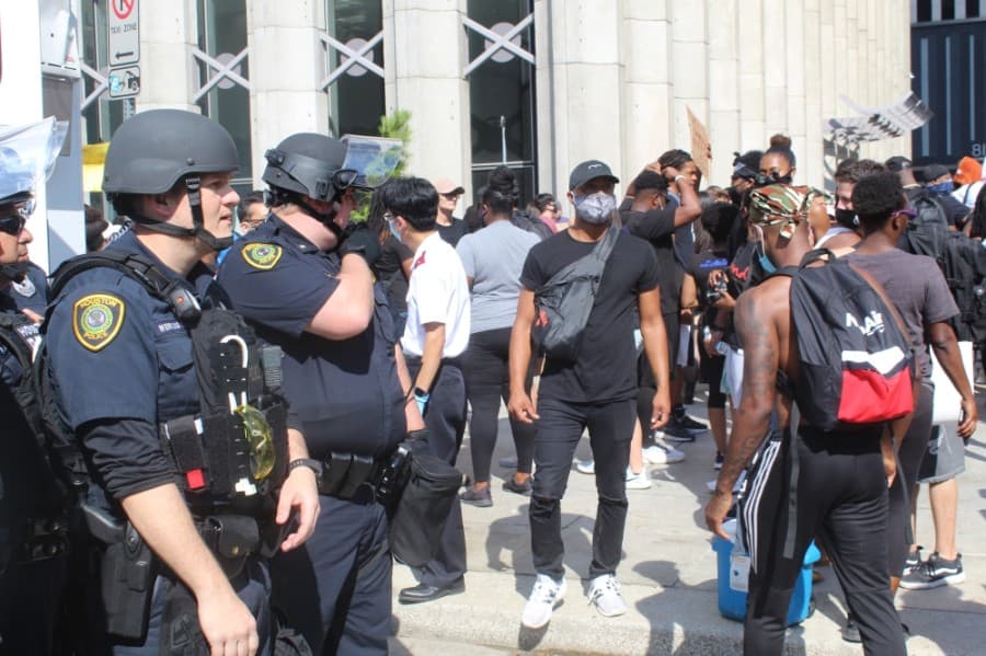 Body cameras, equipment become flashpoint between Houston City Council, police