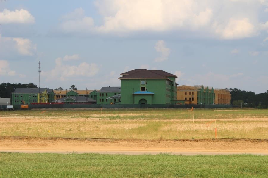 Alta Cathedral Lakes residential community is located off I-45. (Ben Thompson/Community Impact Newspaper)