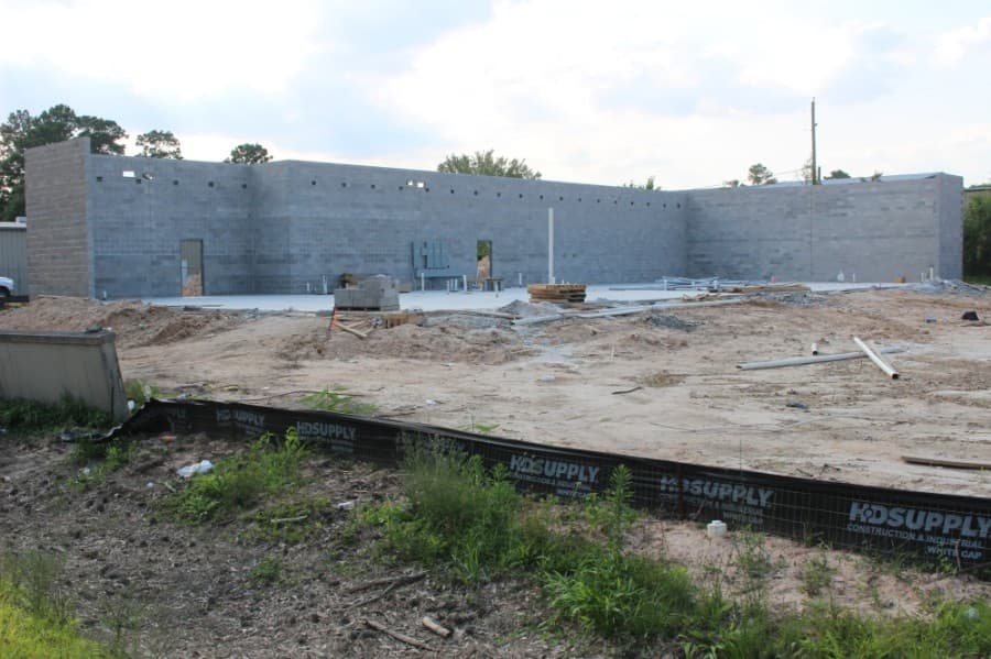 A retail center is under development in Oak Ridge North. (Ben Thompson/Community Impact Newspaper)