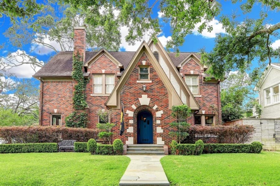 2103 Bolsover St., Houston: This 4,050-square-foot home was built in 1938 but was given an expansion in 2001 that included a larger kitchen and master bedroom. The property includes four bedrooms, 3 1/2 bathrooms and  a garage apartment. It sold for $1,425,001-$1,638,000 on July 30. (Courtesy Houston Association of Realtors)