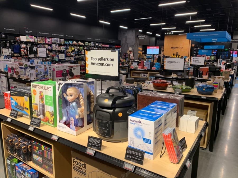Amazon 4-star stores feature a range of products from the company's online marketplace. (Courtesy Amazon Physical Stores)