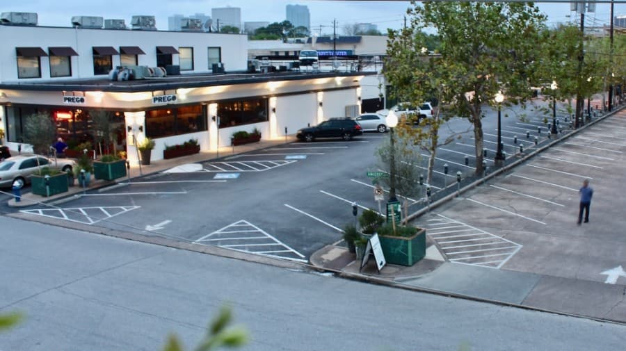 Houston restaurants can now tap parking lots for outdoor dining