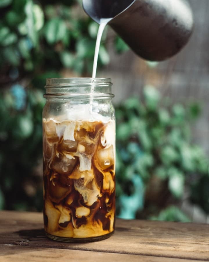 Shyster
From: Nicaragua
This bean has a smooth body and mild distinct acidity with a nutty bouquet paired with notes of vanilla.
(Courtesy Redbud Roasters)