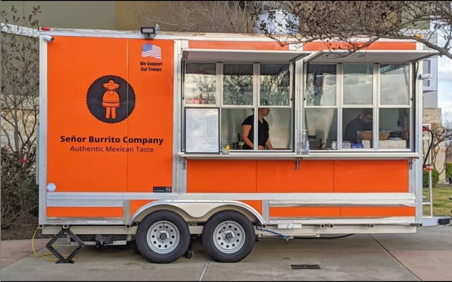 Señor Burrito Company now serving street tacos on Main Street