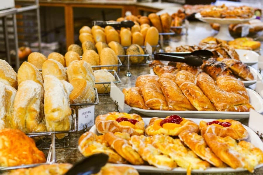 Uwe's Bakery & Deli: Traditional German loaves and natural ingredients