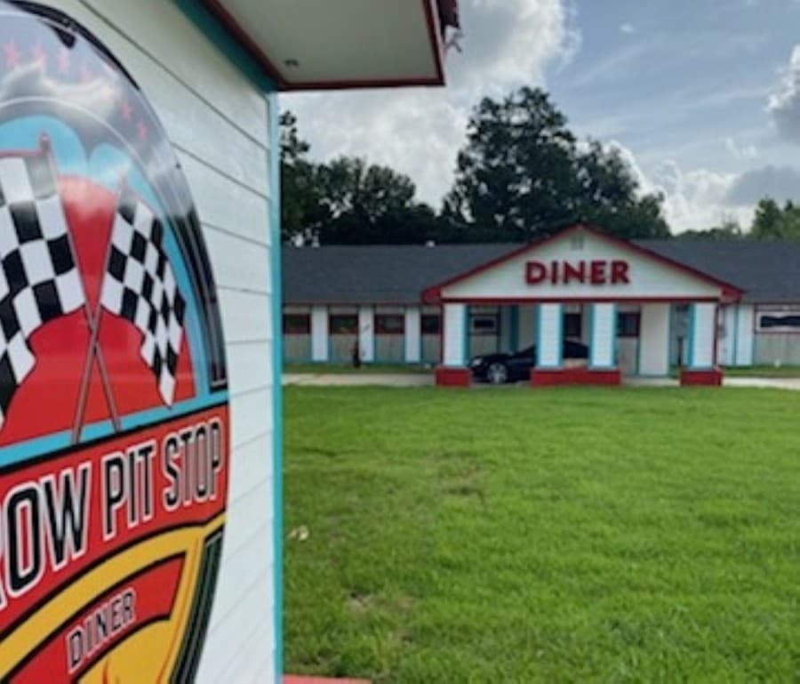 '50s-style eatery Pit Row Pit Stop Diner expands into New Caney