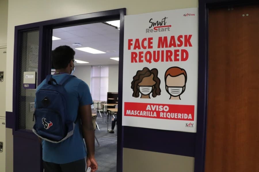 Texas school districts will soon begin reporting campus-level COVID-19 data to the state