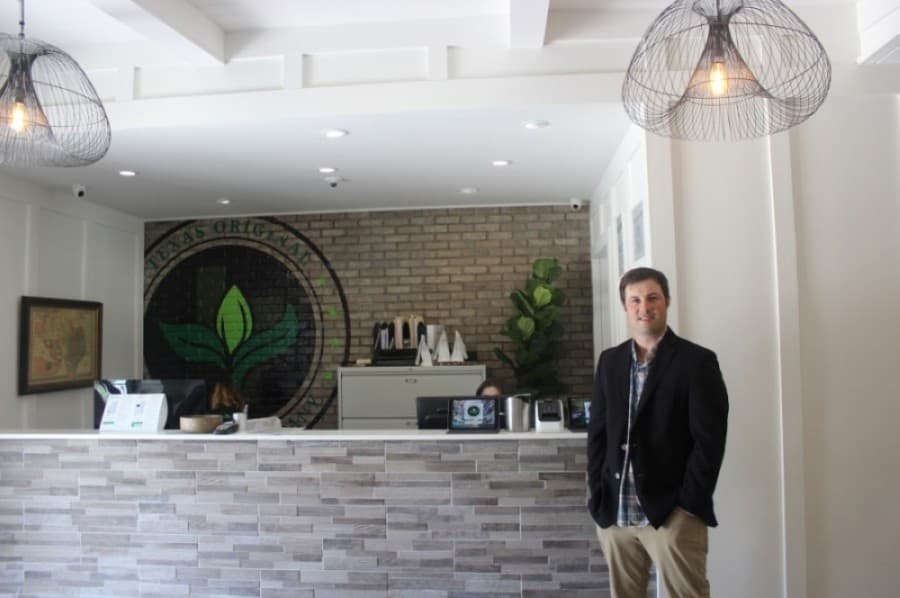 Plano shop sells medical marijuana and more DFW news