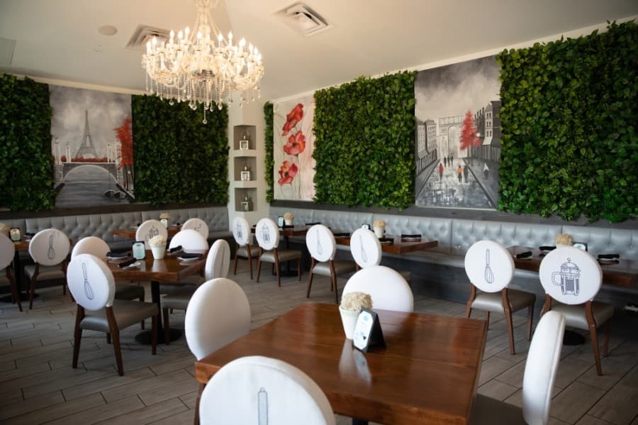 Edith's French Bistro in Plano has reopened its dining room following COVID-19 shutdowns. (Liesbeth Powers/Community Impact Newspaper)