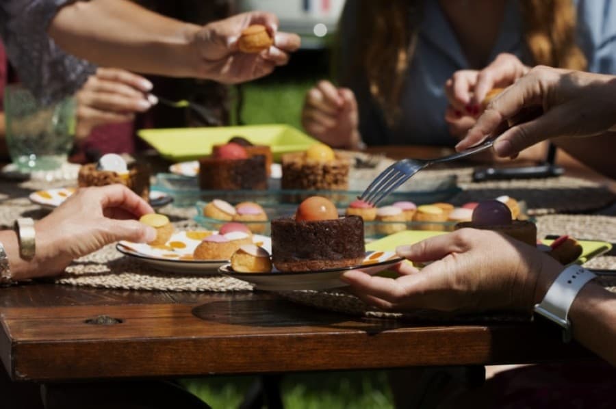 Foliepop's opens its terrace for dine-in service at Hill Country Galleria