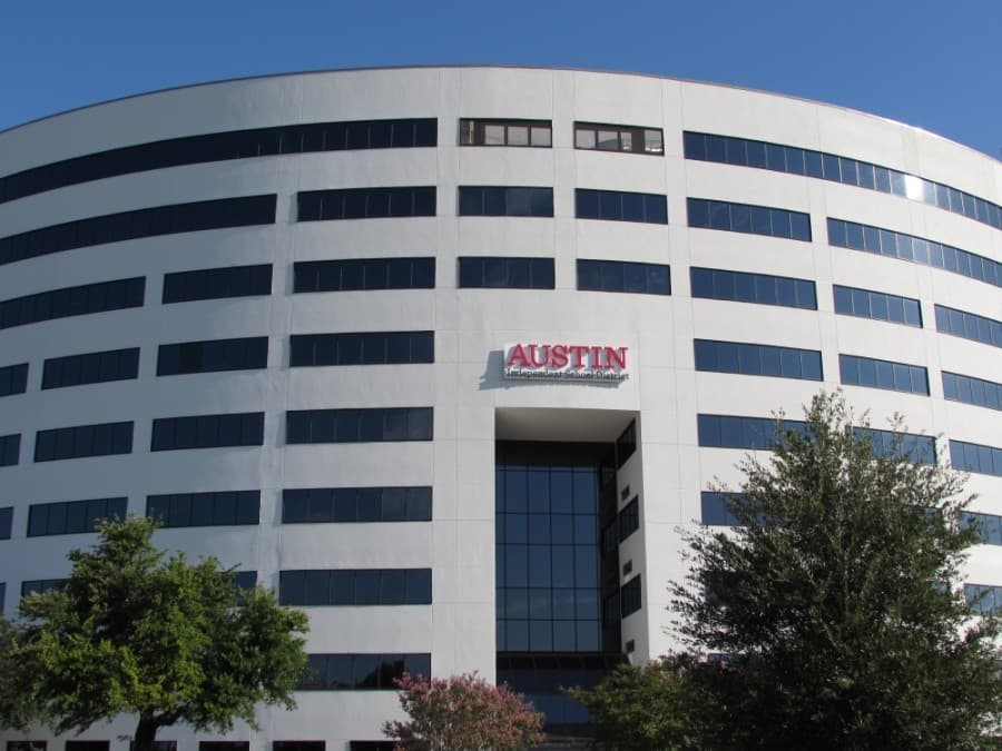 As students return to virtual class, Austin ISD superintendent says district will have to be nimble this fall