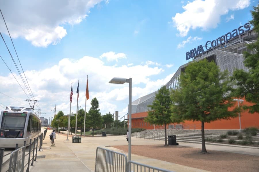 Texans tailgates, Dynamo and Dash games approved in Houston under limited capacity