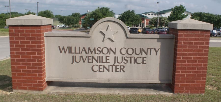 Williamson County partners with Fostering Hope nonprofit for family recovery court consulting services
