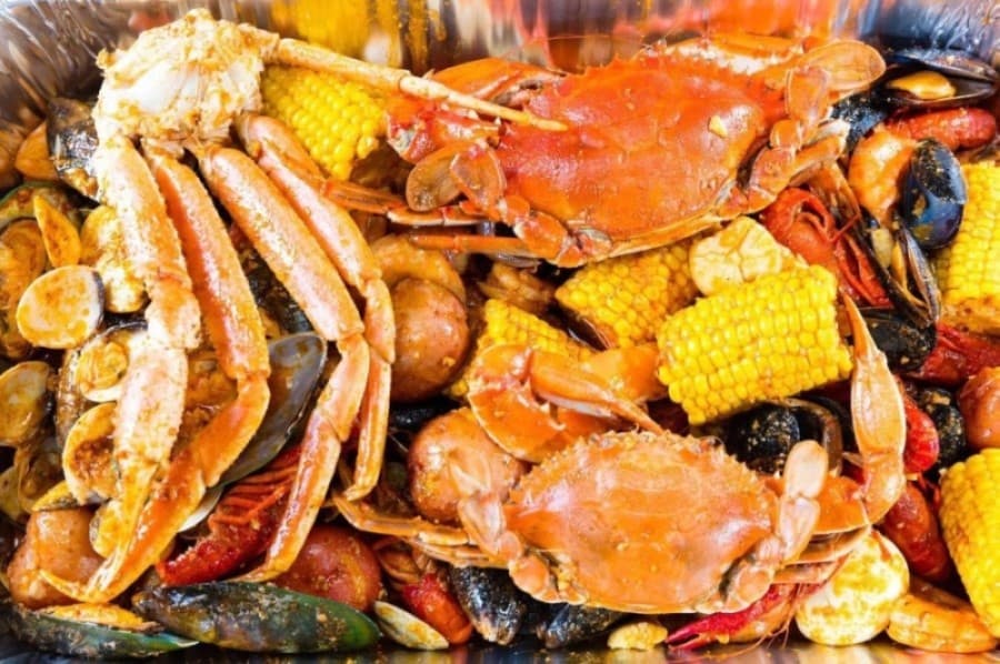 Seafood eatery Hot Crab opens in Richardson and more DFW news