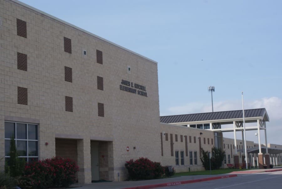 Mitchell Elementary School reports COVID-19 case