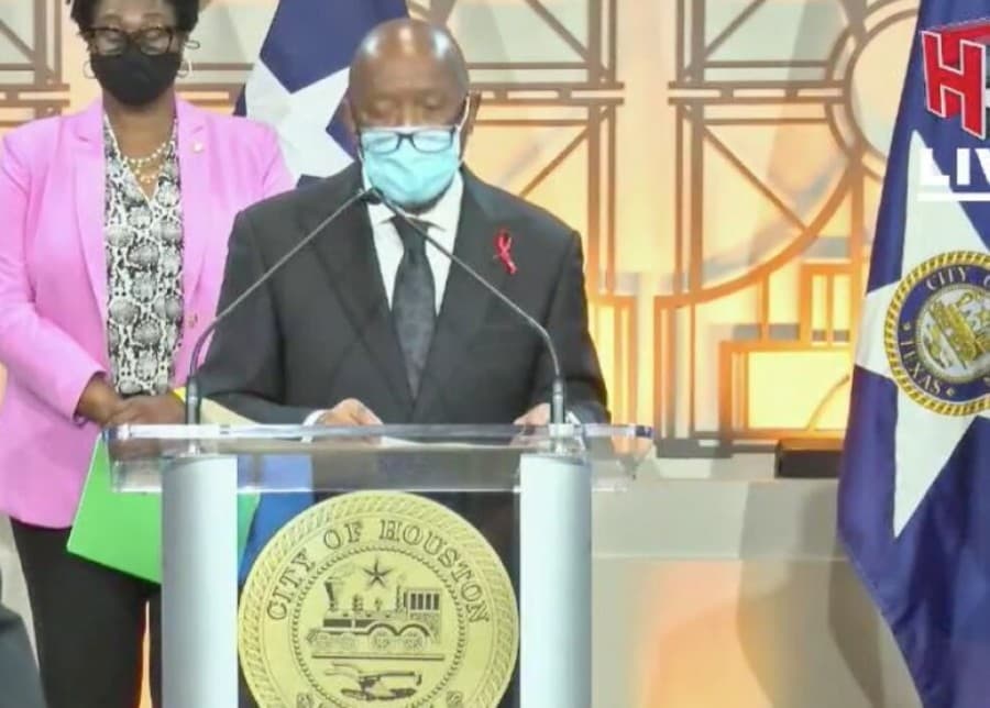 Houston coronavirus updates: City starts plan to target PPE litter