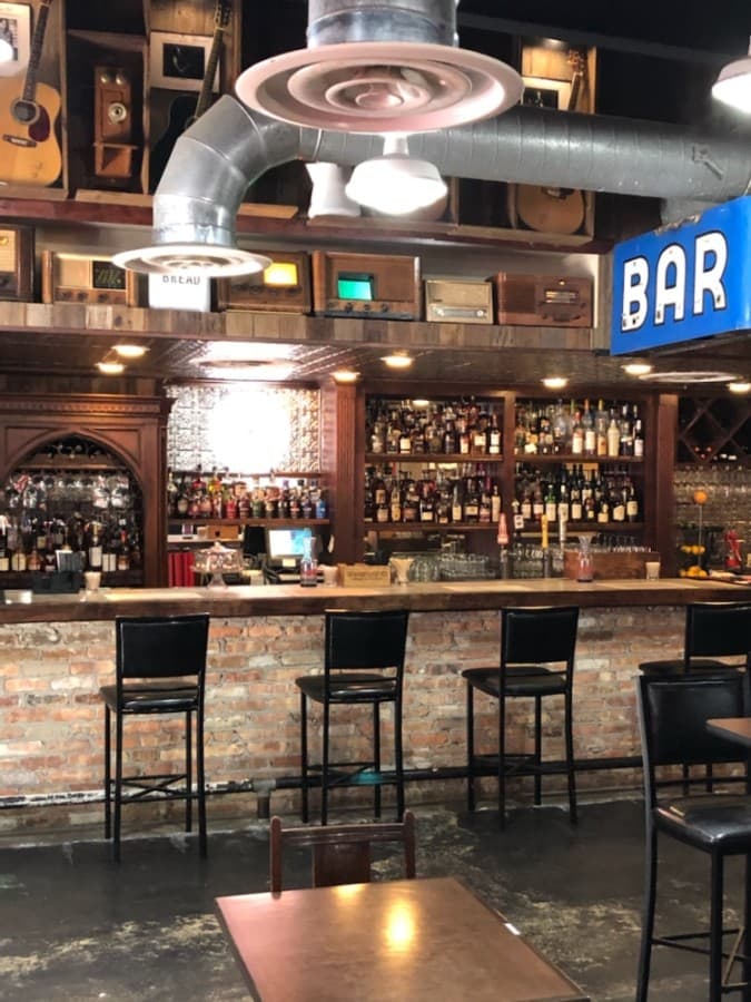 Dosey Doe Breakfast & BBQ launches whiskey bar addition in The Woodlands