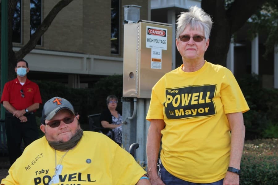 Toby Powell will remain posthumously on the November ballot against Council Member Jody Czajkoski. Should Powell garner the most votes, a special election will need to be held. Some residents in attendance say they intend to vote for Powell. (Eva Vigh/Community Impact Newspaper)