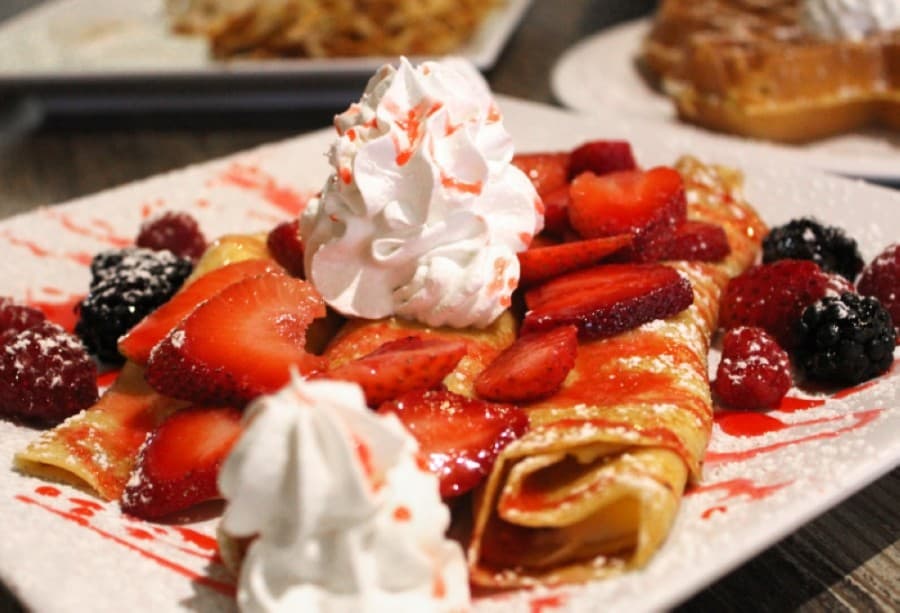 Local restaurant Cafe Republic gives back to north Fort Worth community