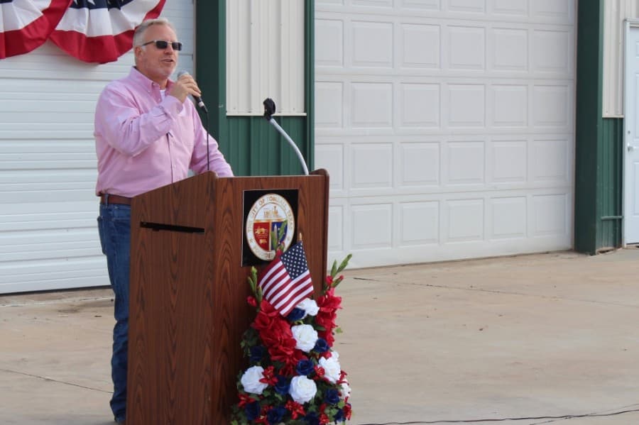 City Manager Rob Hauck addresses staff and community members during the Sept. 25 ribbon-cutting ceremony. (Anna Lotz/Community Impact Newspaper)