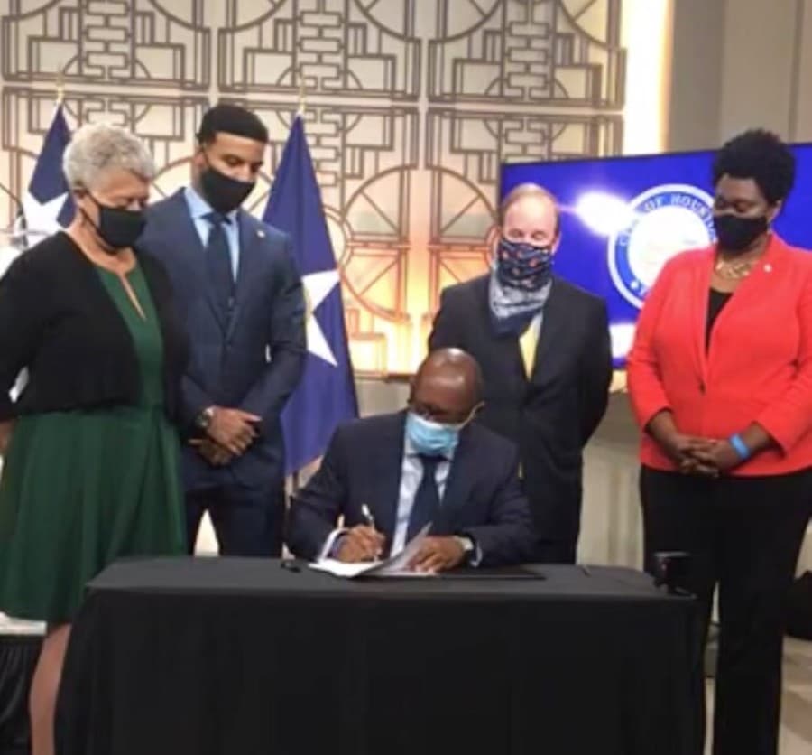 Houston formalizes new police cite-and-release policy