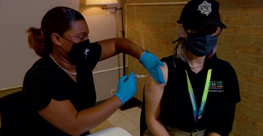 Where to find free and reduced-price flu shots in the Austin area