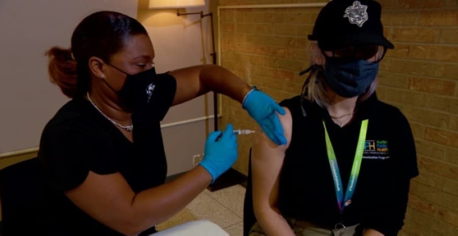 Find a free or discounted flu shot and more Austin-area news