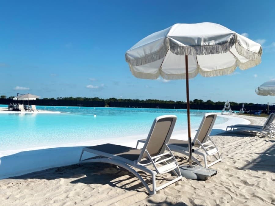 Texas City's Crystal Lagoon to stay open throughout Oct. and more Houston-area news