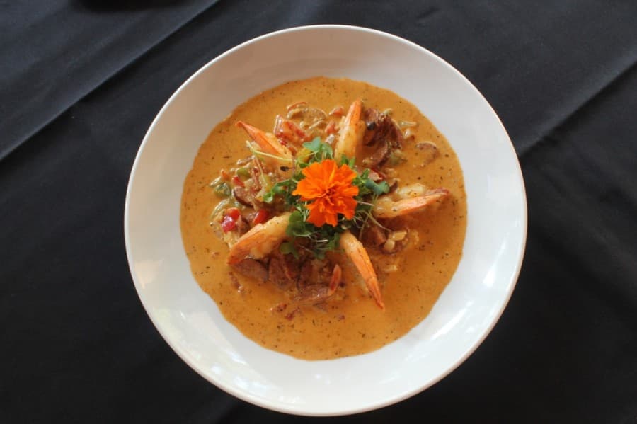 Main Street Bistro: League City eatery attracts customers with unique plating