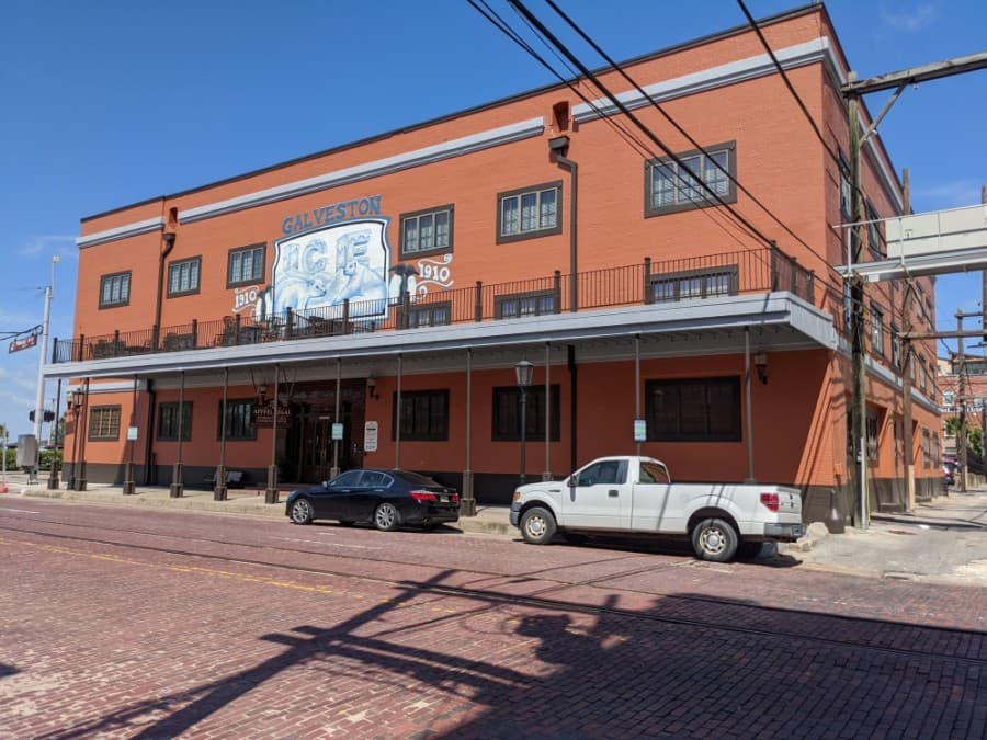 Galveston Ice & Cold Storage Building (Jake Magee/Community Impact Newspaper)