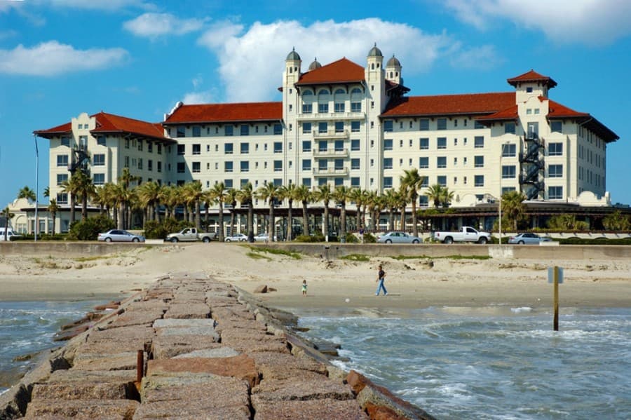 Haunted hot spots: A look at Galveston's spookiest places