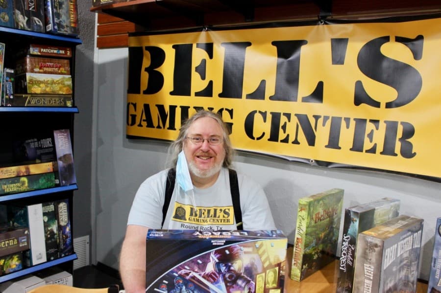 Community support keeps Bell's Gaming Center in business in Round Rock