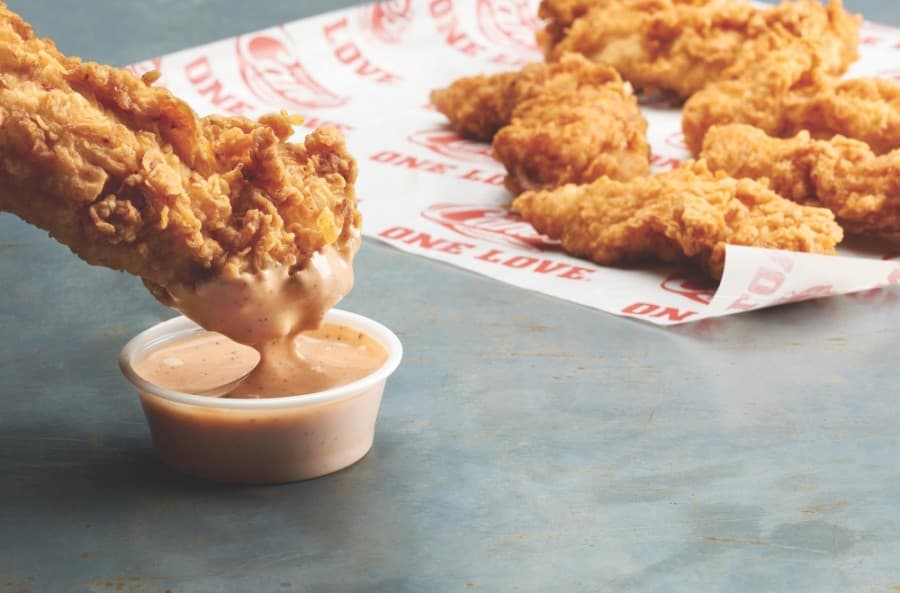 Raising Cane's now open in The Vintage area