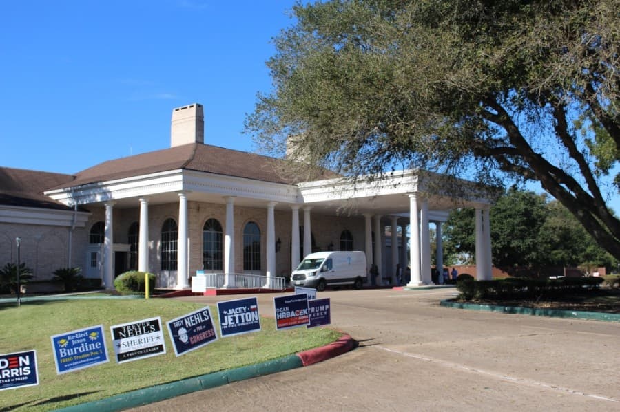 The Sugar Creek County Club served as one of Fort Bend County's 84 Election Day polling locations. (Claire Shoop/Community Impact Newspaper)