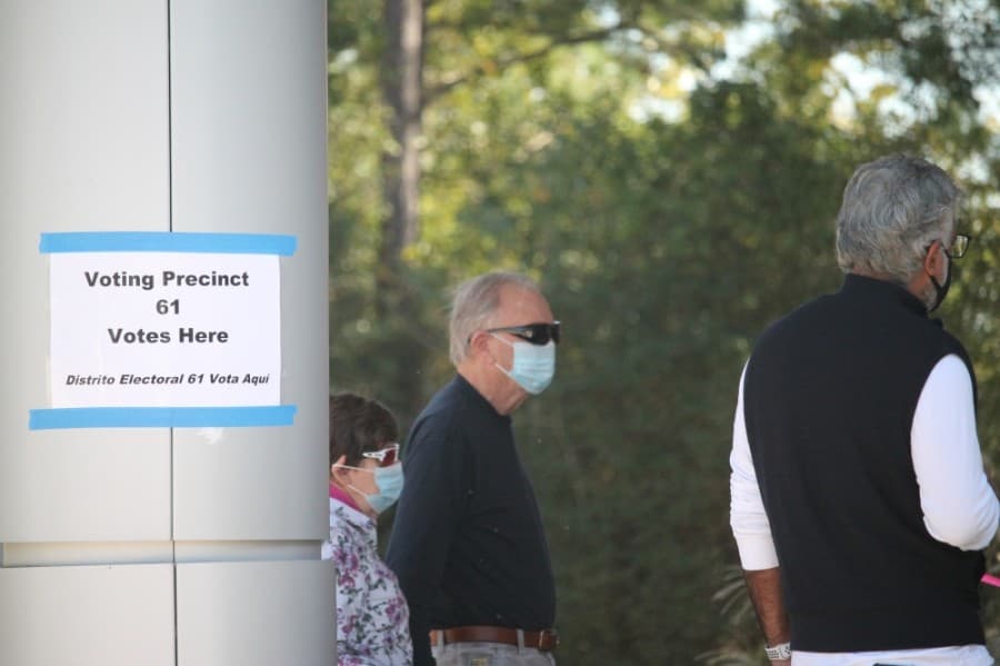 Voters gathered at polls in Montgomery County throughout the day Nov. 3. (Andy Li/Community Impact Newspaper)