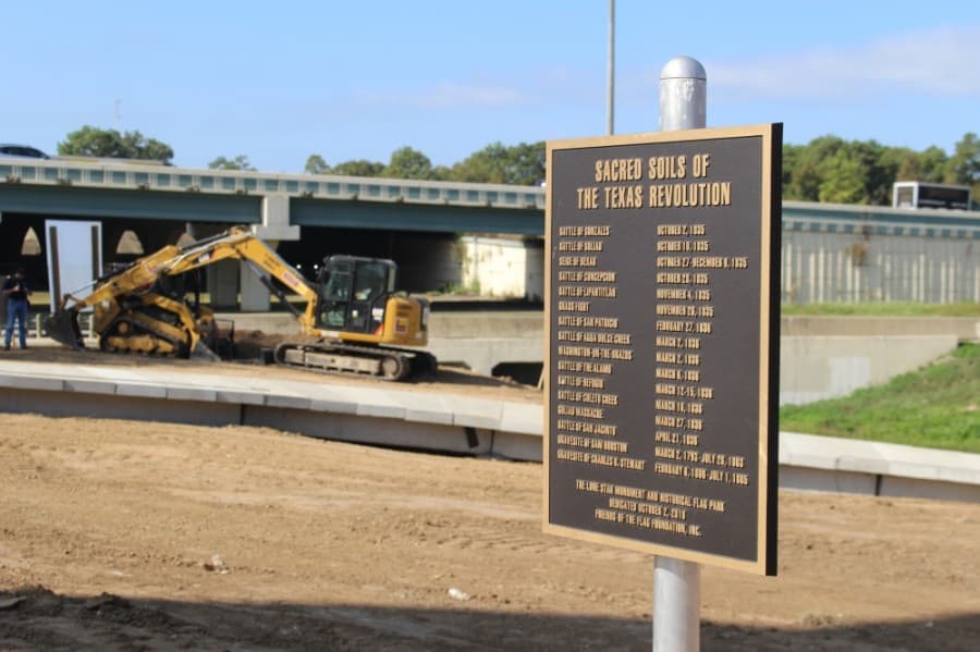 The walkway was recently constructed to provide better accessibility to the park. (Eva Vigh/Community Impact Newspaper)