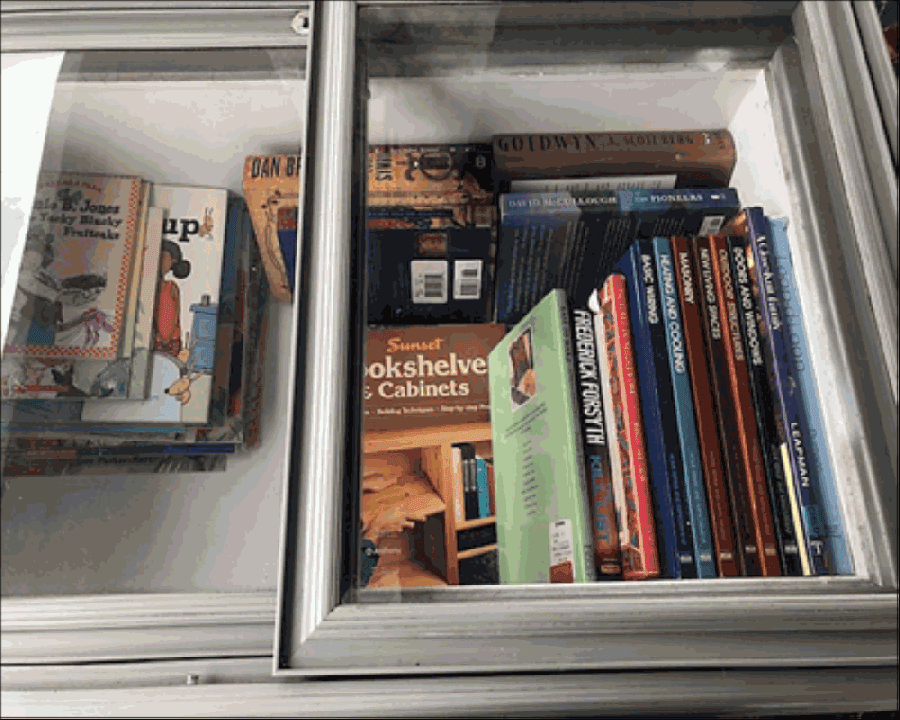 Lakeway Activity Center transforms ice cream freezer into community library box